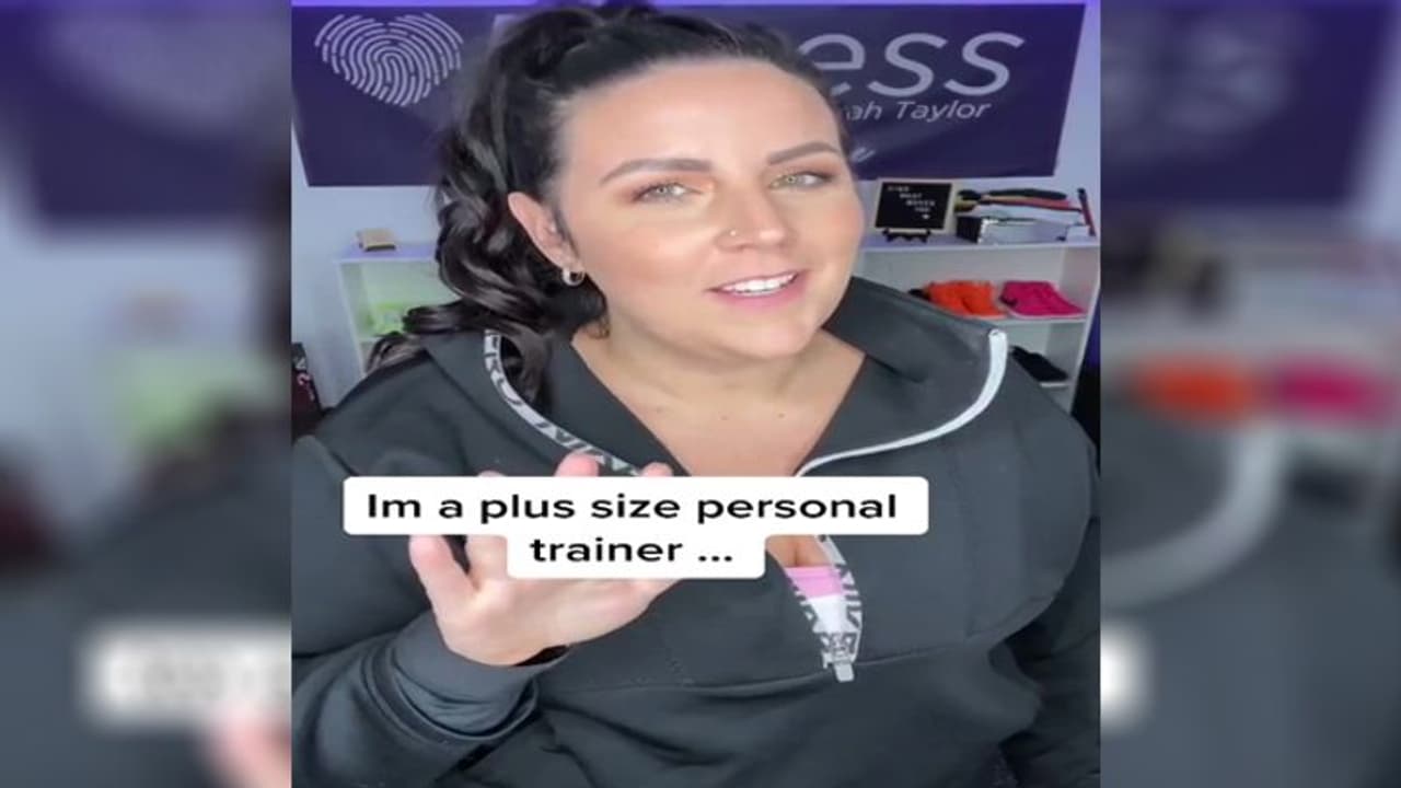 मोटापे की वजह से जिम में किया गया शर्मिंदा, अब इसे हथियार बना कमा रही लाखों रुपए मोटापे की वजह से जिम में किया गया शर्मिंदा, अब इसे हथियार बना कमा रही लाखों रुपए