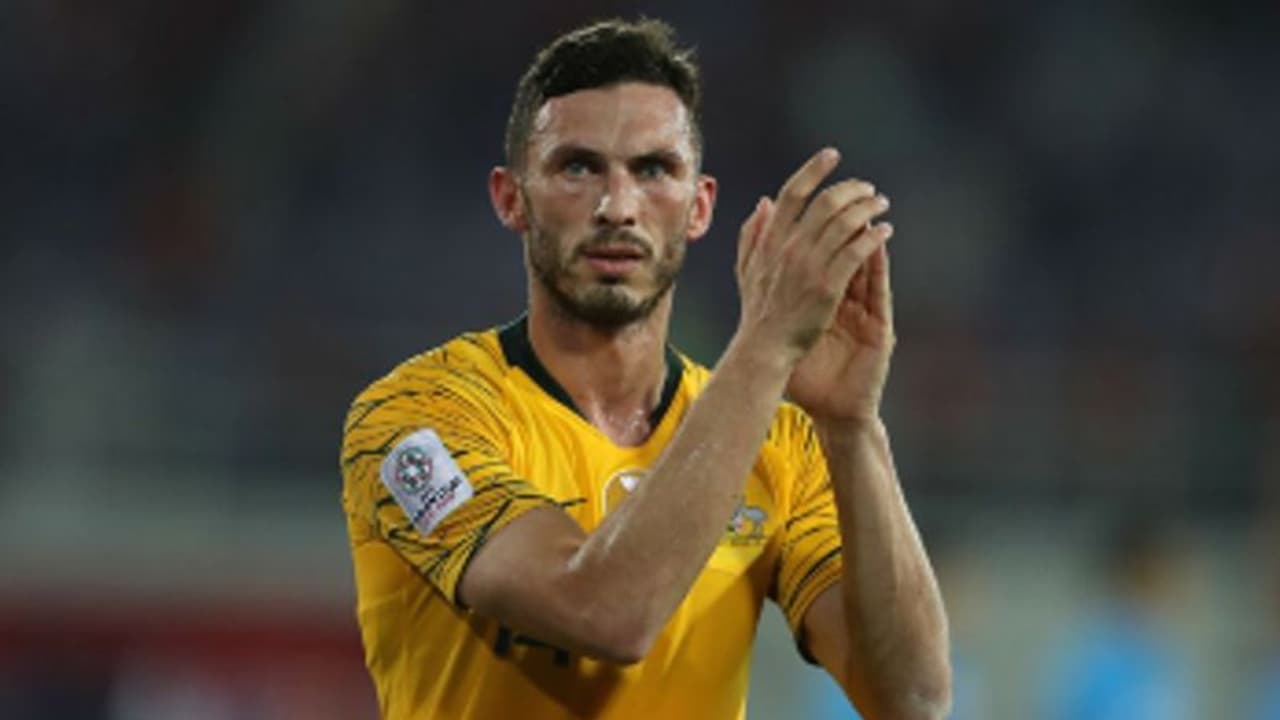 നിറഞ്ഞുകവിഞ്ഞ ഗ്യാലറിക്ക് മുന്നില് കളിക്കാന് കാത്തിരിക്കുന്നു; ബ്ലാസ്റ്റേഴ്സ് താരം അപ്പോസ്തൊലോസ് ജിയാനു നിറഞ്ഞുകവിഞ്ഞ ഗ്യാലറിക്ക് മുന്നില് കളിക്കാന് കാത്തിരിക്കുന്നു; ബ്ലാസ്റ്റേഴ്സ് താരം അപ്പോസ്തൊലോസ് ജിയാനു