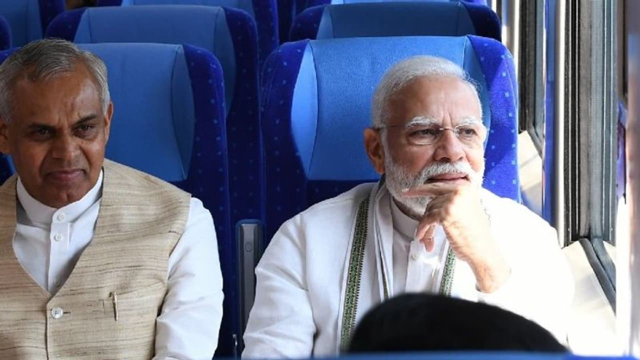 தமிழகத்தில் உலகத் தரத்தில் 34 ரயில் நிலையங்கள்! பிரதமர் மோடி இன்று தொடங்கி வைக்கிறார்!