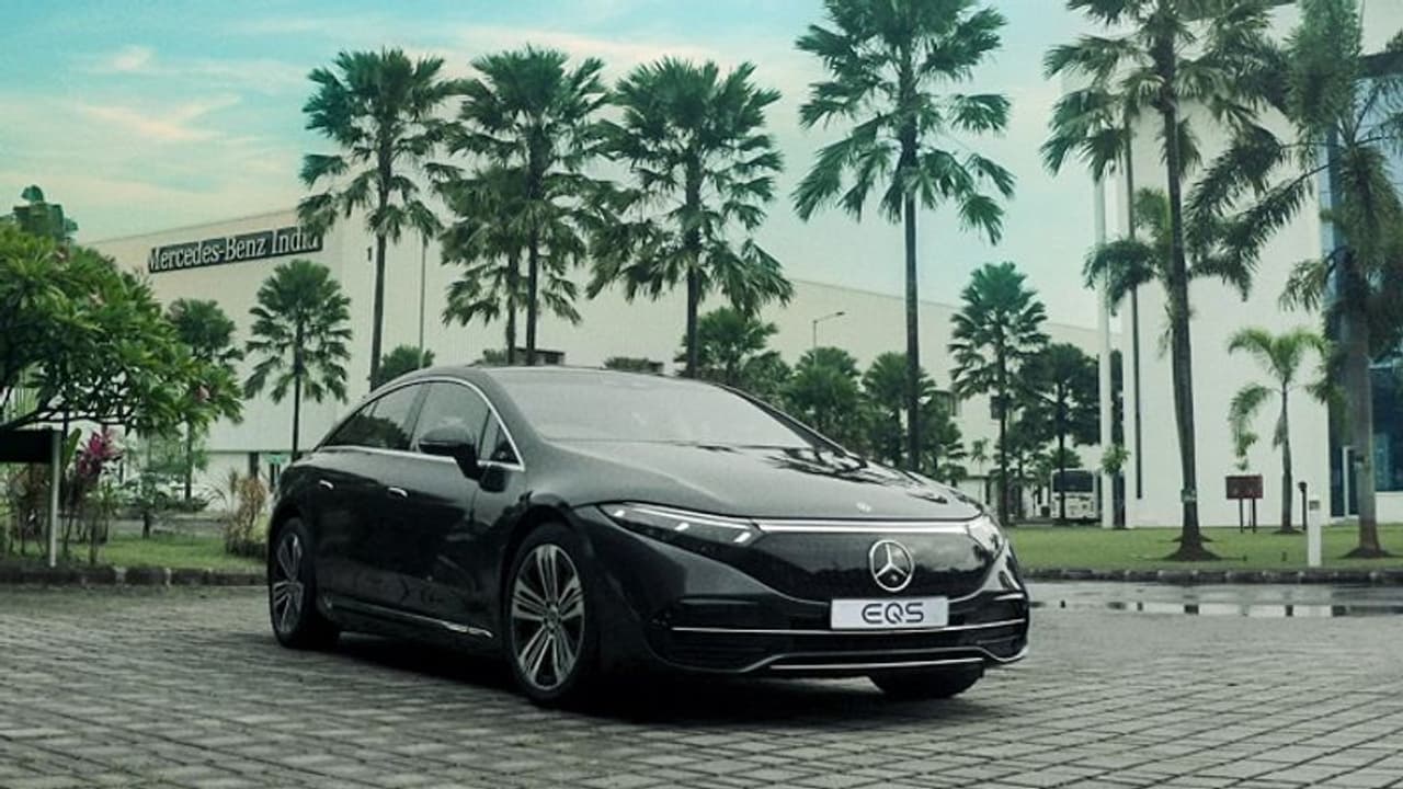 ಮೇಡ್ ಇನ್ ಇಂಡಿಯಾ ಮೊದಲ ಐಷಾರಾಮಿ ಎಲೆಕ್ಟ್ರಿಕ್ ಕಾರು ಬಿಡುಗಡೆ, 857 ಕಿ.ಮೀ ಮೈಲೇಜ್! ಮೇಡ್ ಇನ್ ಇಂಡಿಯಾ ಮೊದಲ ಐಷಾರಾಮಿ ಎಲೆಕ್ಟ್ರಿಕ್ ಕಾರು ಬಿಡುಗಡೆ, 857 ಕಿ.ಮೀ ಮೈಲೇಜ್!