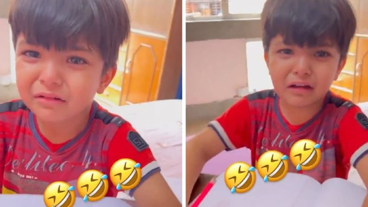 ಓದಿ ಓದಿಯೇ ಅಜ್ಜ ಆಗ್ಬಿಡ್ತೀನಿ ಎಂದು ಪುಟ್ಟ ಬಾಲಕನ ಅಳು: ವಿಡಿಯೋ ವೈರಲ್