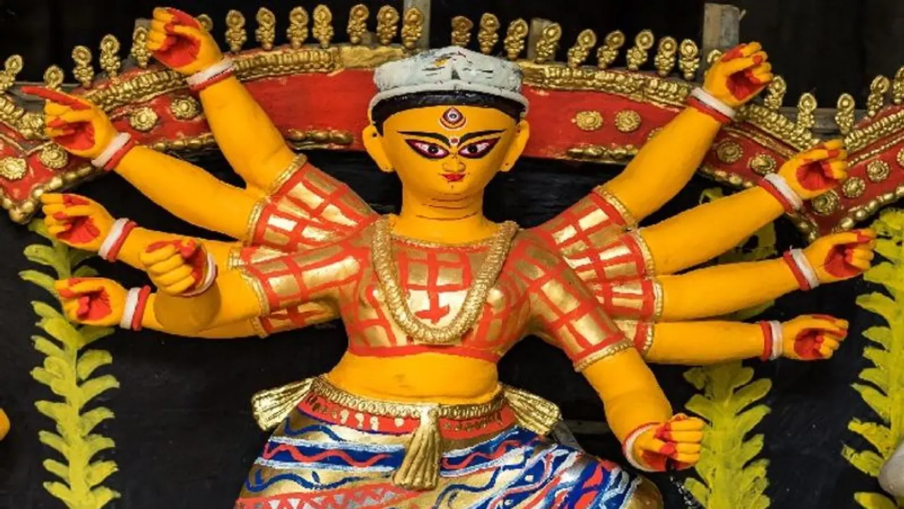 দেবীর বিসর্জনের পর গলায় বাজে স্বদেশী গান, নেতাজি সুভাষচন্দ্রের দাদুর বাড়ি হাটখোলার দত্ত বাড়ির দুর্গাপুজোর গল্প দেবীর বিসর্জনের পর গলায় বাজে স্বদেশী গান, নেতাজি সুভাষচন্দ্রের দাদুর বাড়ি হাটখোলার দত্ত বাড়ির দুর্গাপুজোর গল্প