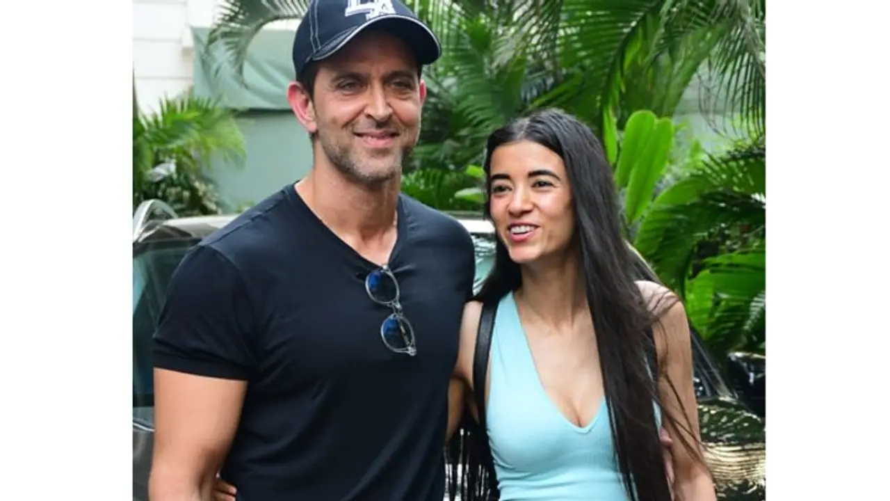 ಗರ್ಲ್ಫ್ರೆಂಡ್ ಜೊತೆ ಹೊಸ ಮನೆಗೆ ಶಿಫ್ಟ್ ಆದ ಹೃತಿಕ್; ಬೆಲೆ ಕೇಳಿದ್ರೆ ನಿಜಕ್ಕೂ ಅಚ್ಚರಿ ಪಡುತ್ತೀರಿ ಗರ್ಲ್ಫ್ರೆಂಡ್ ಜೊತೆ ಹೊಸ ಮನೆಗೆ ಶಿಫ್ಟ್ ಆದ ಹೃತಿಕ್; ಬೆಲೆ ಕೇಳಿದ್ರೆ ನಿಜಕ್ಕೂ ಅಚ್ಚರಿ ಪಡುತ್ತೀರಿ