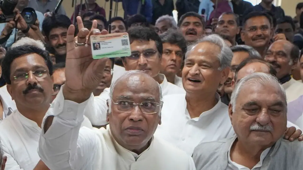 Congress President Election: ರಾಜ್ಯಸಭಾ ವಿಪಕ್ಷ ಸ್ಥಾನಕ್ಕೆ ಮಲ್ಲಿಕಾರ್ಜುನ್‌ ಖರ್ಗೆ ರಾಜೀನಾಮೆ!