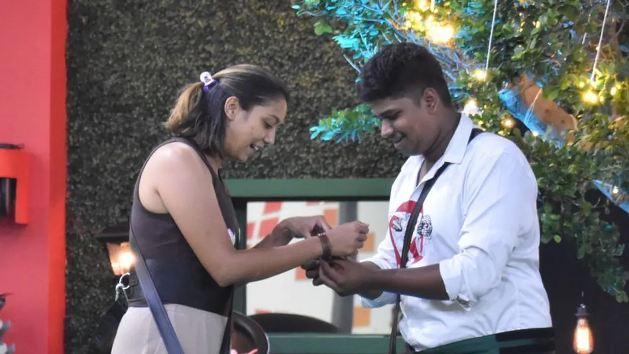 BBK9 ಐಶ್ವರ್ಯ ಪಿಸ್ಸೆ ದಯವಿಟ್ಟು ನನ್ನ ಪ್ರೀತ್ಸೆ ಎಂದ ಪ್ರಪೋಸ್ ಮಾಡಿದ ನವಾಜ್!