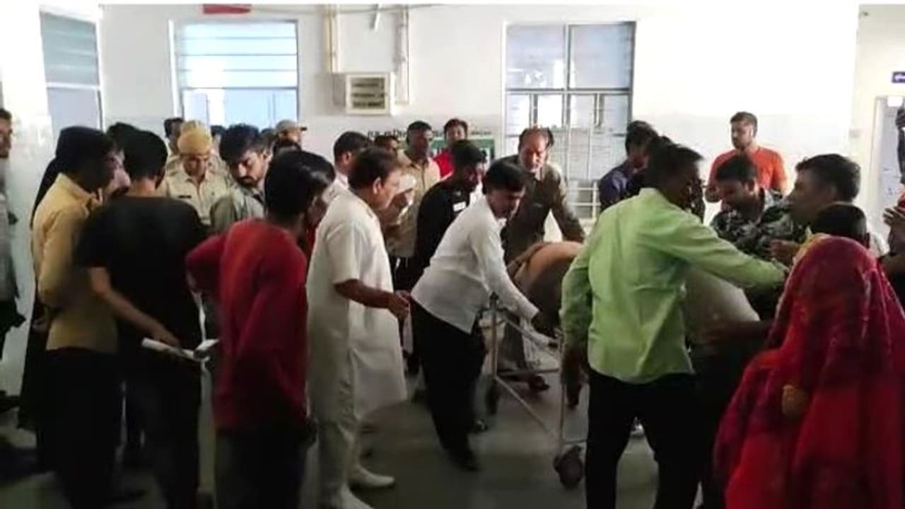 राजस्थान में बदमाशों के बुलंद हौसलेः व्यापारी के पास से लूटने को कुछ ना मिला तो, कर दिया ये खौफनाक काम राजस्थान में बदमाशों के बुलंद हौसलेः व्यापारी के पास से लूटने को कुछ ना मिला तो, कर दिया ये खौफनाक काम