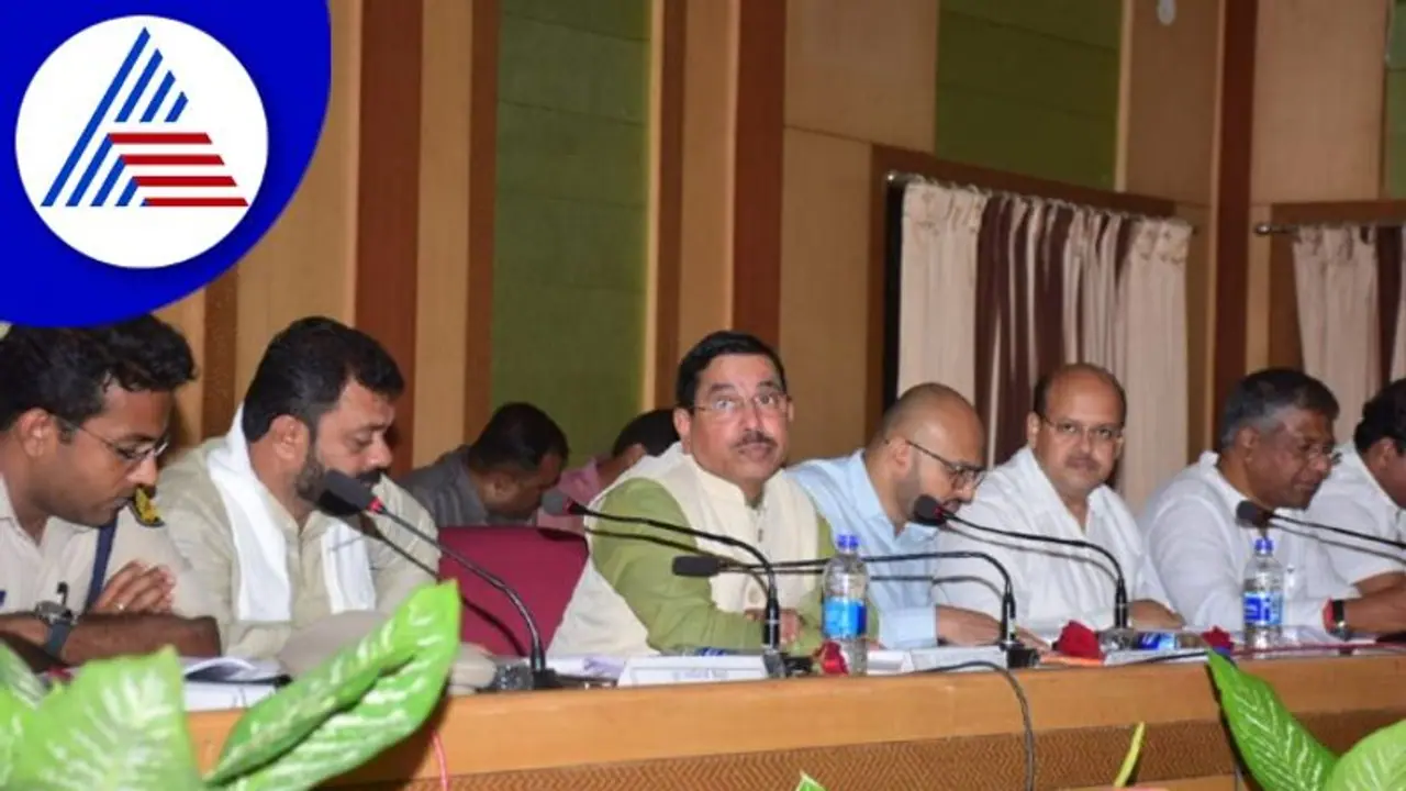 ಭಾರತ ಹಿರಿಯಣ್ಣನ ಸ್ಥಾನ ಗಳಿಸಲಿ: ಕೇಂದ್ರ ಸಚಿವ ಪ್ರಹ್ಲಾದ ಜೋಶಿ