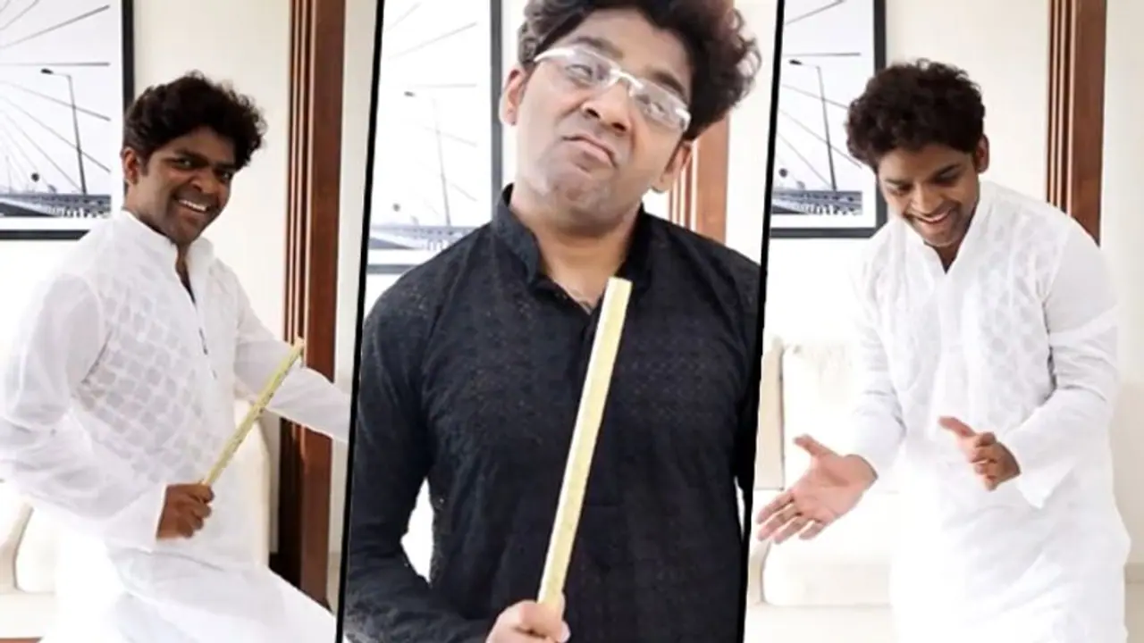 Mimicry Artist imitates Bollywood actors playing dandiya in Navratri; hilarious video goes viral Mimicry Artist imitates Bollywood actors playing dandiya in Navratri; hilarious video goes viral