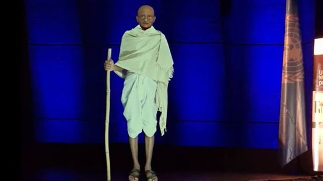 জন্মদিনের অনুষ্ঠানে 'হাজির' গান্ধীজি, রাষ্ট্র সংঘের বিশেষ অনুষ্ঠানে তুলে ধরেন নিজের মতামত জন্মদিনের অনুষ্ঠানে 'হাজির' গান্ধীজি, রাষ্ট্র সংঘের বিশেষ অনুষ্ঠানে তুলে ধরেন নিজের মতামত