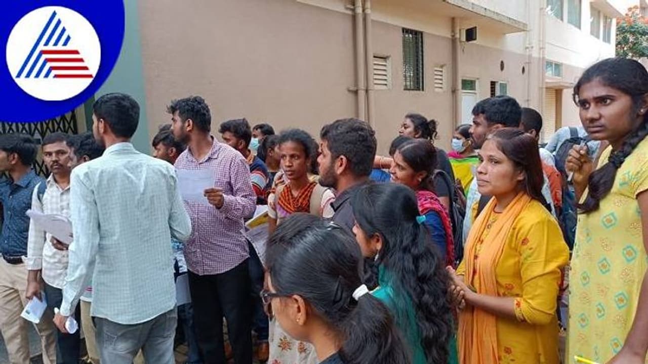 ಯುಜಿಸಿ, ಎನ್‌ಟಿಎ ಎಡವಟ್ಟು: ನೆಟ್‌ ಪರೀಕ್ಷೆ ಬರೆಯಲು ಬಂದವರಿಗೆ ನೋ ಎಂಟ್ರಿ!