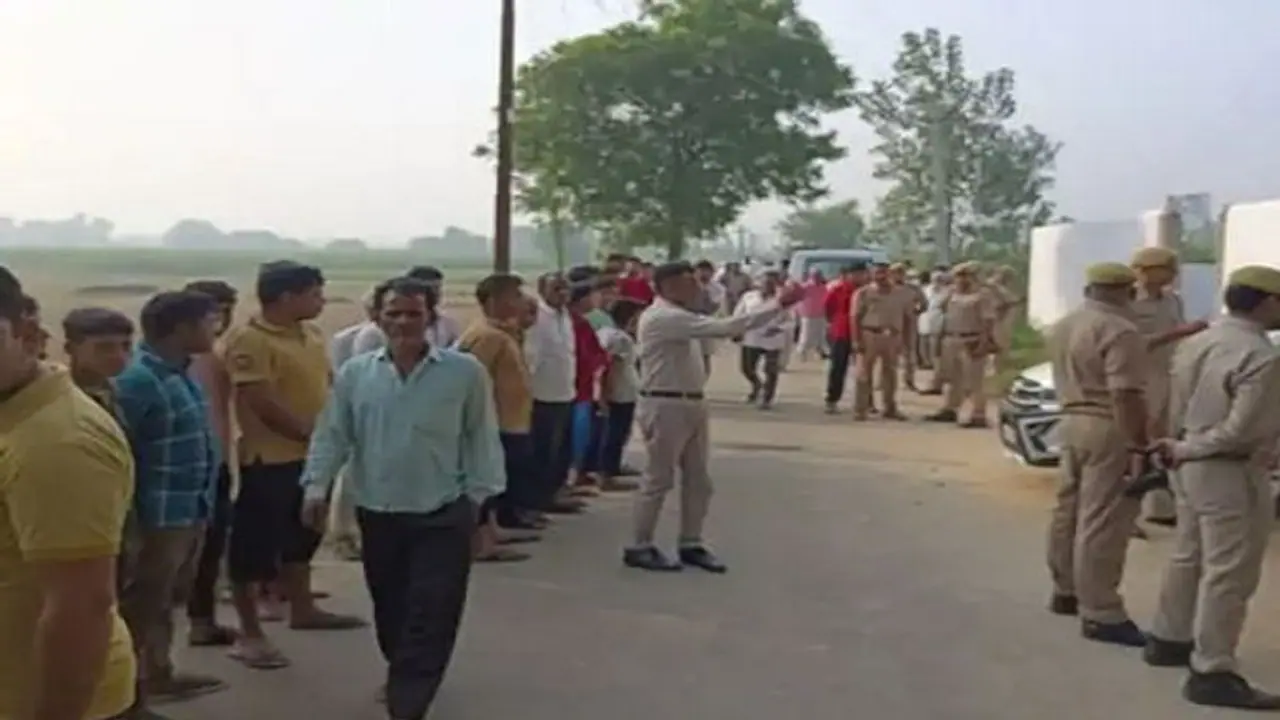 हापुड़ में सुबह की सैर के लिए निकले 3 लोगों पर हमला, अचानक से आए बाइक सवारों ने इस तरह दिया वारदात को अंजाम हापुड़ में सुबह की सैर के लिए निकले 3 लोगों पर हमला, अचानक से आए बाइक सवारों ने इस तरह दिया वारदात को अंजाम