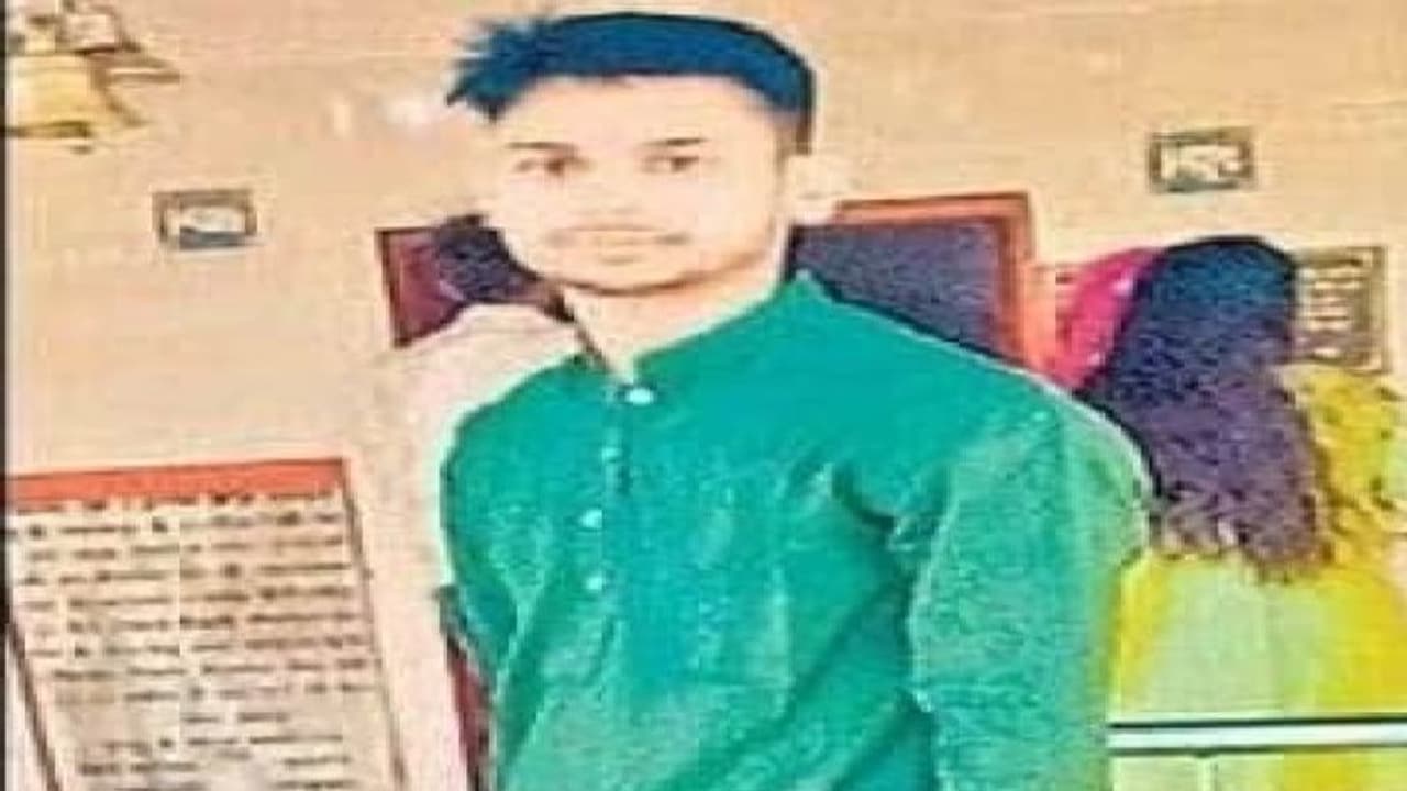 आगरा: पसंद की शादी के लिए युवक ने रचा अपहरण का खेल, पुलिस ने मामले पर किए कई चौंकाने वाले खुलासे आगरा: पसंद की शादी के लिए युवक ने रचा अपहरण का खेल, पुलिस ने मामले पर किए कई चौंकाने वाले खुलासे