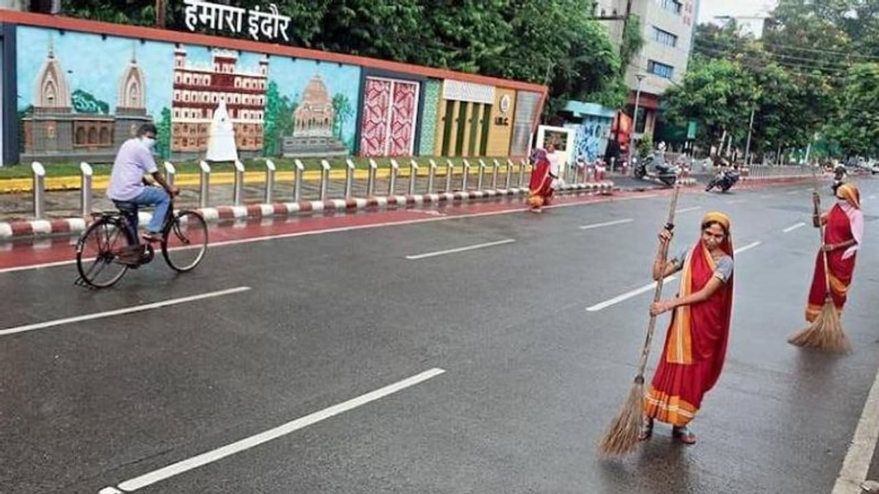 തുടർച്ചയായ ആറാം വട്ടവും ഇന്ത്യയിലെ ഏറ്റവും വൃത്തിയുള്ള നഗരം, മാലിന്യത്തിൽ നിന്ന് ഉണ്ടാക്കുന്നത് കോടികൾ തുടർച്ചയായ ആറാം വട്ടവും ഇന്ത്യയിലെ ഏറ്റവും വൃത്തിയുള്ള നഗരം, മാലിന്യത്തിൽ നിന്ന് ഉണ്ടാക്കുന്നത് കോടികൾ