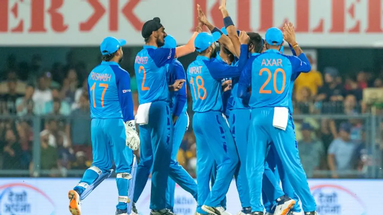 டேவிட் மில்லரின் அபார சதம் வீண்.. தென்னாப்பிரிக்காவுக்கு எதிராக முதல் முறையாக டி20 தொடரை வென்று இந்தியா சாதனை