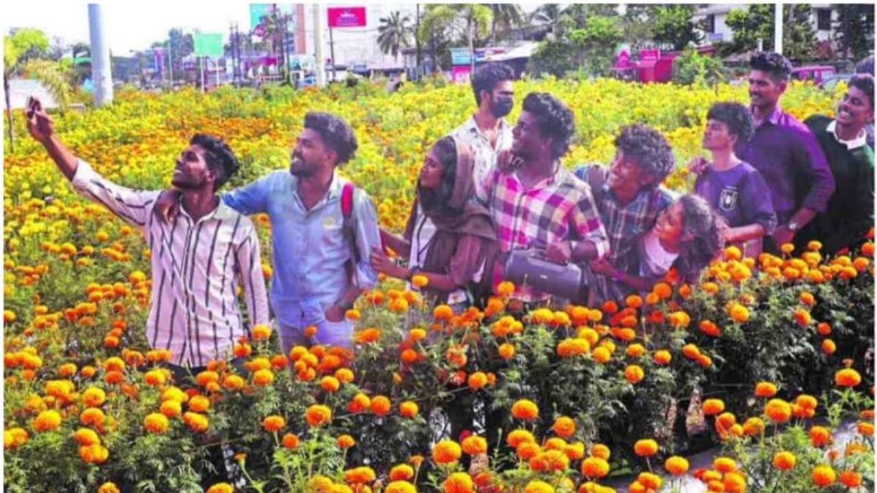 ആലപ്പുഴയില്‍ പുതിയ 'സെല്‍ഫി പോയിന്‍റ്' തുറന്ന് നഗരസഭയുടെ പൂന്തോട്ടം 