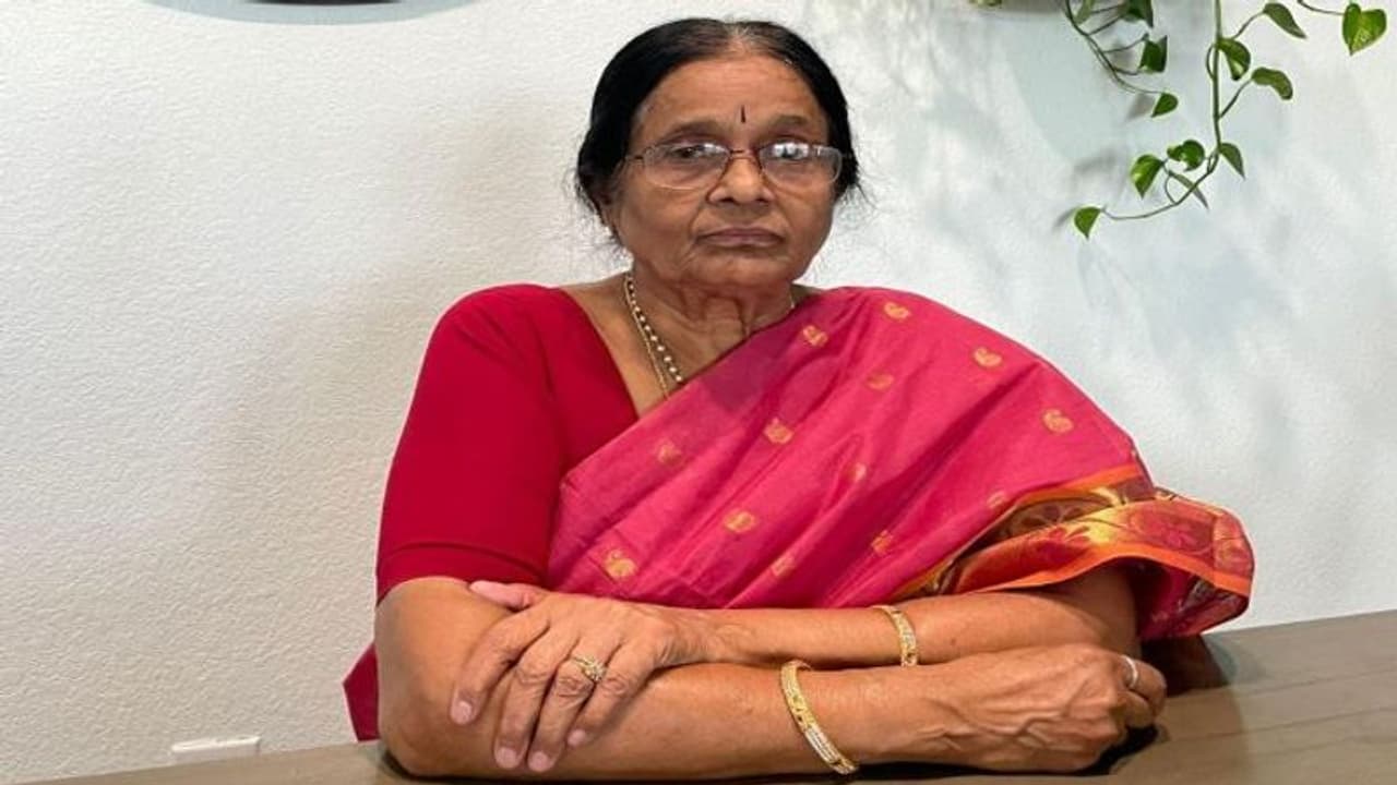 రంగరాజు పద్మజ కథ : రోలు రోకలి రంగరాజు పద్మజ కథ : రోలు రోకలి