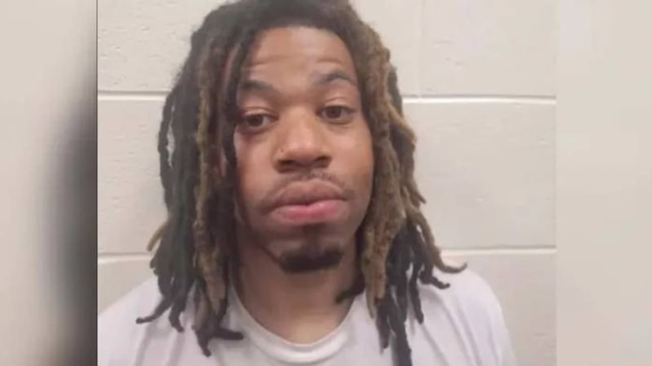 ജയിൽ ചാടിപ്പോയി പിറന്നാൾ ആഘോഷം, കുറ്റവാളിയെ കയ്യോടെ പൊക്കി പൊലീസ് ജയിൽ ചാടിപ്പോയി പിറന്നാൾ ആഘോഷം, കുറ്റവാളിയെ കയ്യോടെ പൊക്കി പൊലീസ്