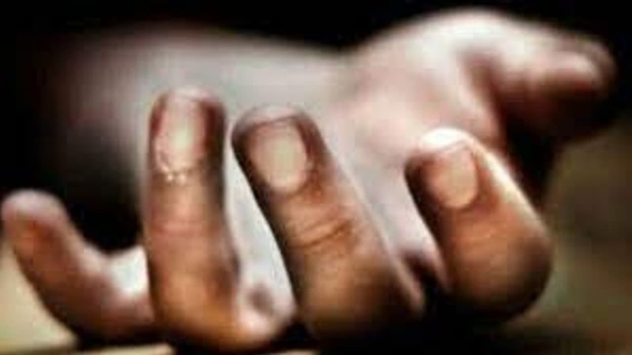 அதிர்ச்சி !! ஆசிட் கலந்த குளிர்பானத்தை குடித்த மாணவன் கிட்னி செயலிழப்பு.. சக மாணவன் கொடுத்ததாக புகார்.. 