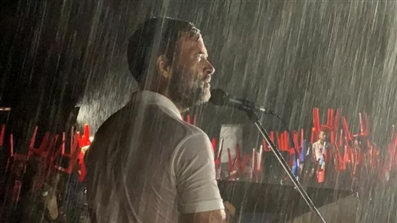 காந்தியை கொன்றவர்களுக்கு எதிராகத்தான் இந்த யாத்திரை.. கொட்டும் மழையில் கர்ஜித்த ராகுல் காந்தி.. மாஸ் பேச்சு. 