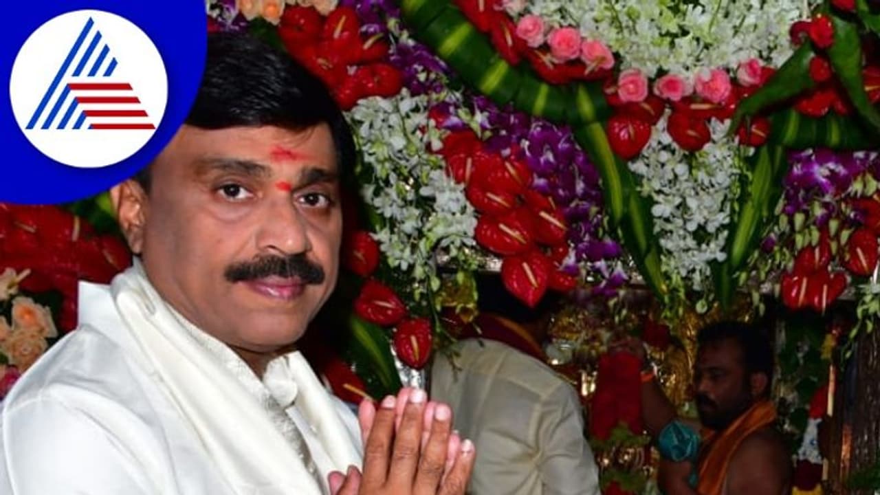 ಸಿಬಿಐ ಅಧಿಕಾರಿಗಳು ಕಿರುಕುಳ ನೀಡುತ್ತಿದ್ದಾರೆ; ಗಾಲಿ ಜನಾರ್ದನ್ ರೆಡ್ಡಿ ಆರೋಪ ಸಿಬಿಐ ಅಧಿಕಾರಿಗಳು ಕಿರುಕುಳ ನೀಡುತ್ತಿದ್ದಾರೆ; ಗಾಲಿ ಜನಾರ್ದನ್ ರೆಡ್ಡಿ ಆರೋಪ