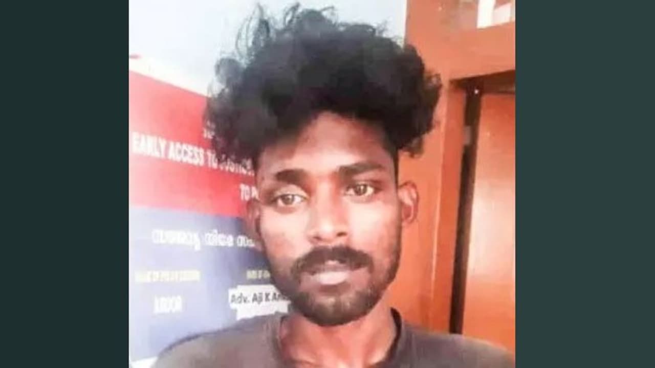 വൻ തോതിൽ ചാരായ നി‍ർമാണവും വിൽപ്പനയും, പിടിയിലാകുമ്പോൾ സ്റ്റോക്ക് 30 ലിറ്റ‍ര്‍, ചെങ്ങന്നൂരിൽ യുവാവ് അറസ്റ്റിൽ