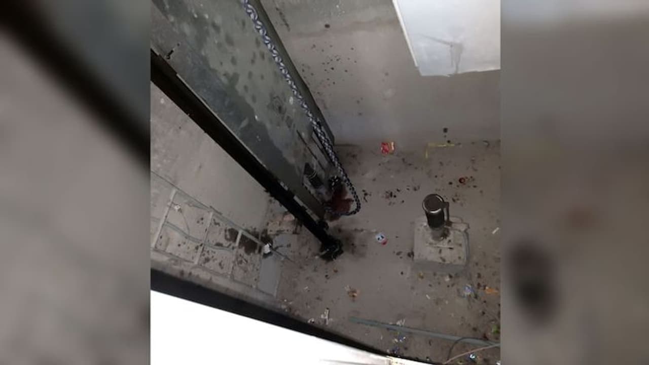 பொறியியல் மாணவனுக்கு சேர்ந்த பரிதாபம்.. 11 வது மாடியிலிருந்து கீழே விழுந்து உயிரிழப்பு.. பொறியியல் மாணவனுக்கு சேர்ந்த பரிதாபம்.. 11 வது மாடியிலிருந்து கீழே விழுந்து உயிரிழப்பு..