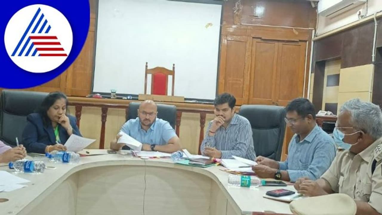 ಧಾರವಾಡ ಜಿಲ್ಲೆಯ ಕೆರೆಗಳ ಸಂರಕ್ಷಣೆ ಮತ್ತು ಅಭಿವೃದ್ಧಿಗೆ ಜಿಲ್ಲಾಧಿಕಾರಿ ಸೂಚನೆ