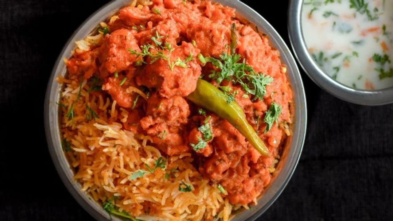 ബിരിയാണി ഓര്‍ഡര്‍ അനുഭവം പങ്കുവച്ച് ട്വീറ്റ് ; കമന്‍റ് ബോക്സ് നിറഞ്ഞ് ഫുഡ് ഓര്‍ഡര്‍ അനുഭവങ്ങള്‍