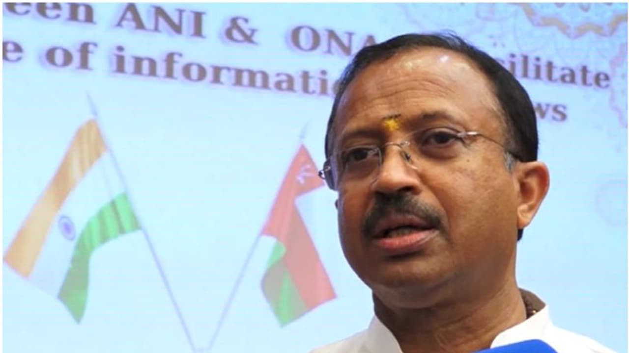 തൊഴില്‍ തട്ടിപ്പ്; ഒമാനില്‍ കുടുങ്ങിയ ഗാര്‍ഹിക തൊഴിലാളികളുടെ പ്രശ്നം പരിഹരിക്കുമെന്ന് വി മുരളീധരന്‍