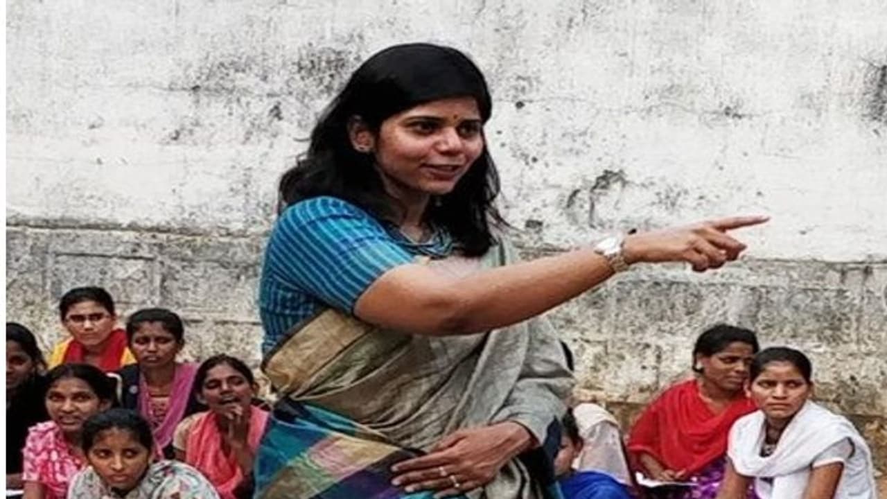 ప్రభుత్వ ఆస్పత్రిలో పండంటి బిడ్డకు జన్మనిచ్చిన అదనపు కలెక్టర్.. మంత్రి హరీష్ రావు అభినందనలు.. ప్రభుత్వ ఆస్పత్రిలో పండంటి బిడ్డకు జన్మనిచ్చిన అదనపు కలెక్టర్.. మంత్రి హరీష్ రావు అభినందనలు..