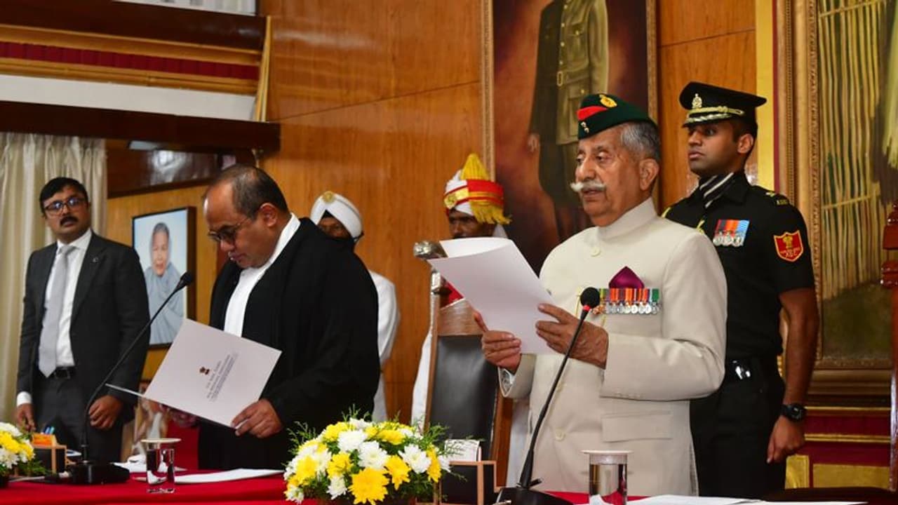 మేఘాలయ గవర్నర్గా బిడి మిశ్రా ప్రమాణ స్వీకారం.. మేఘాలయ గవర్నర్గా బిడి మిశ్రా ప్రమాణ స్వీకారం..