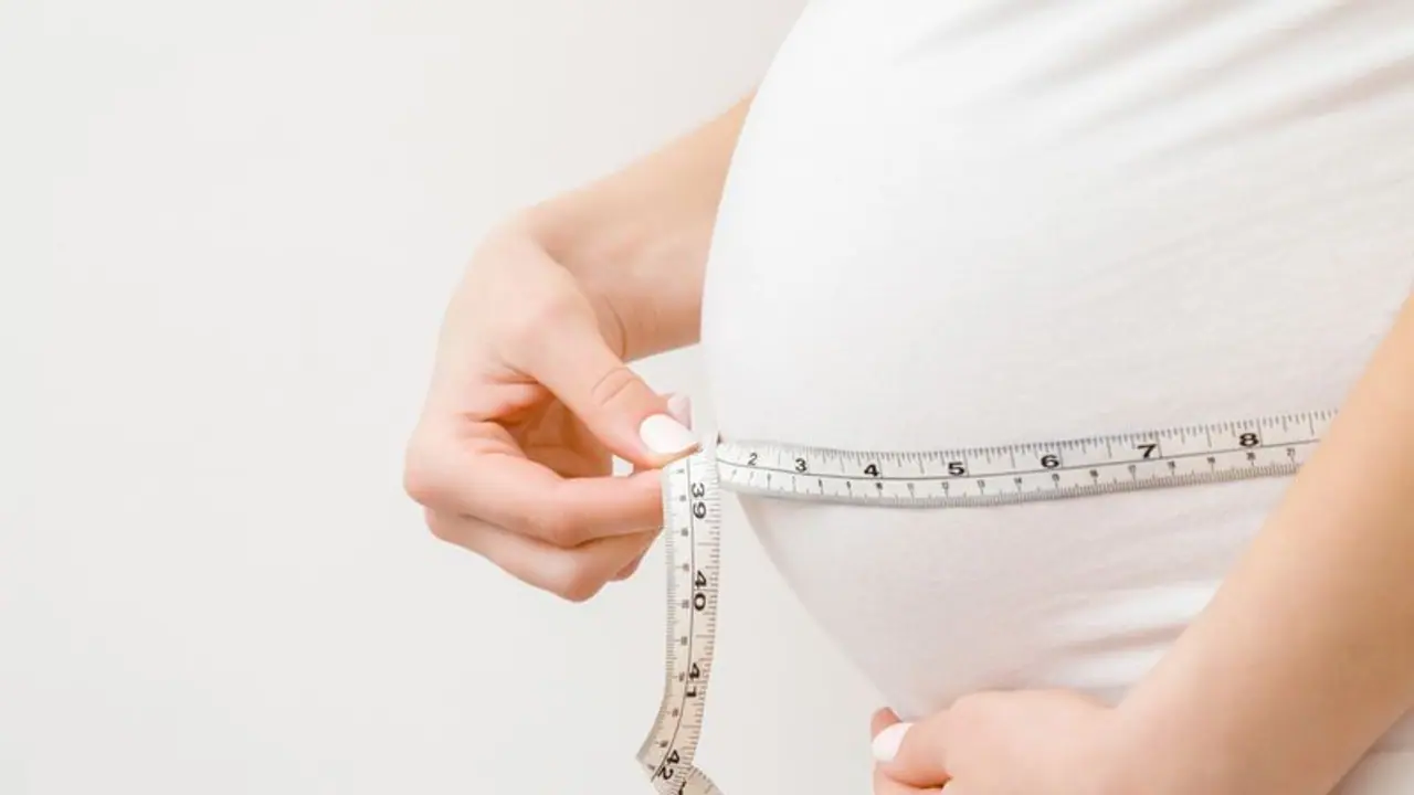 ഗർഭധാരണവും അമിതവണ്ണവും ; ഡോക്ടർ പറയുന്നത് കേൾക്കൂ