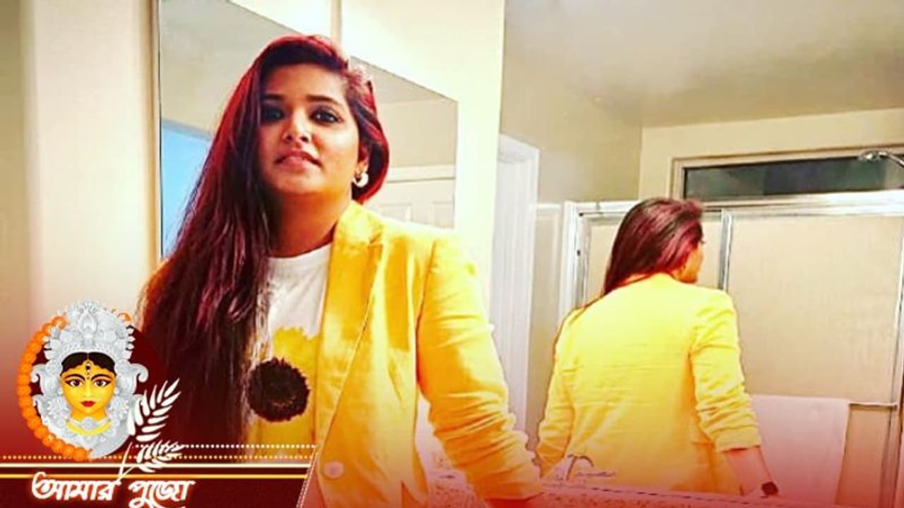 পুজোয় প্রবাসে গান সফরে সোমলতা, 'মিস করব' বলে গেলেন প্রাণের শহর কলকাতাকে