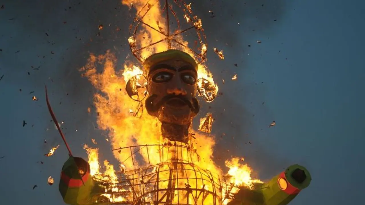 Vijayadashami 2023: Happy Dussehra wishes, greetings, quotes, WhatsApp/Facebook status to share with your love