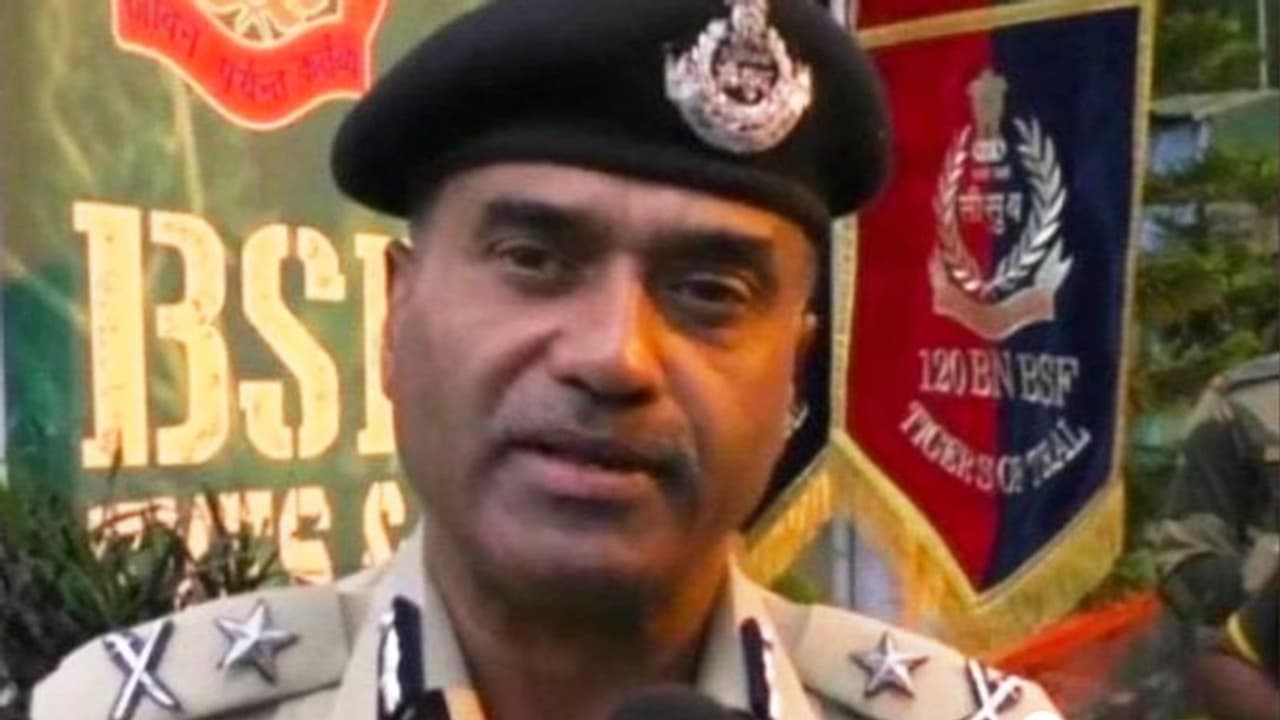 DG Murder Case: 2 महीने बाद होनी थी बेटे की शादी, जानें हेमंत लोहिया के परिवार में और कौन कौन DG Murder Case: 2 महीने बाद होनी थी बेटे की शादी, जानें हेमंत लोहिया के परिवार में और कौन कौन