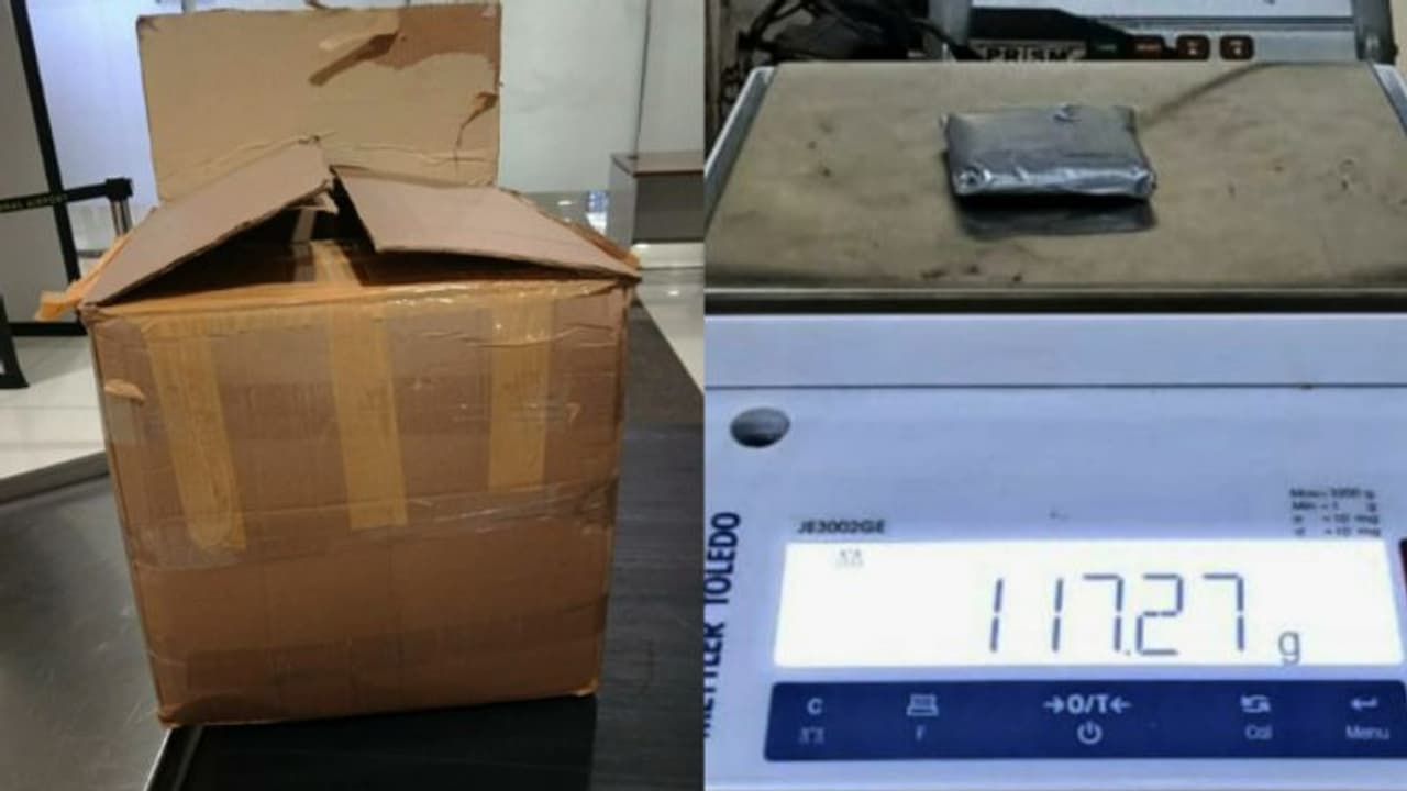 നെടുമ്പാശേരിയിൽ നാല് പേരിൽ നിന്ന് 3 കിലോയിലേറെ സ്വർണം പിടിച്ചു; കടത്തിന് പുതിയ വഴികൾ