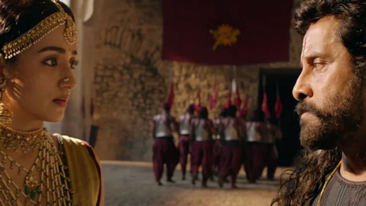 കുതിപ്പ് തുടര്‍ന്ന് 'പൊന്നിയിൻ സെല്‍വൻ', 300 കോടിയും പിന്നിട്ടു