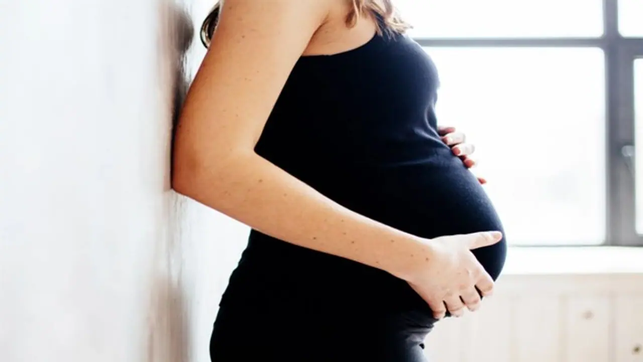 ಸಹೋದರನಿಂದ್ಲೇ ಗರ್ಭಿಣಿಯಾದ ಅಪ್ರಾಪ್ತ ಬಾಲಕಿ: 7 ತಿಂಗಳ ಭ್ರೂಣ ತೆಗೆಸಲು ಹೈಕೋರ್ಟ್ ಒಪ್ಪಿಗೆ