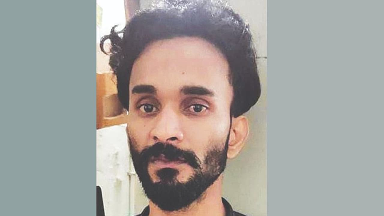 വിദേശത്ത് പോകാൻ ഒരുക്കം, ലഹരി കരിയറായി പണം സമ്പാദനം, ഹാഷിഷുമായി ചെങ്ങന്നൂരിൽ യുവാവ് പിടിയിൽ