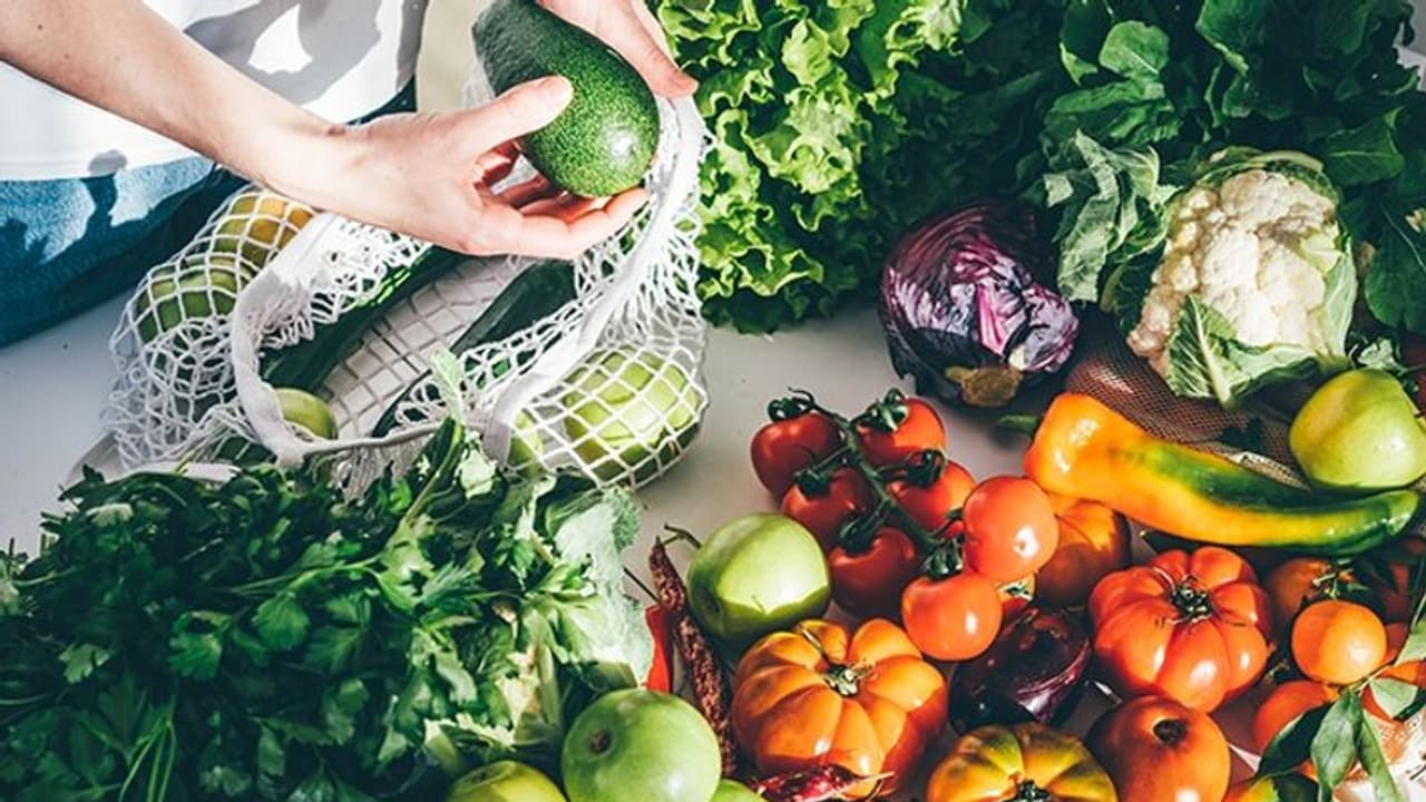 Maintain your cholesterol level by following these natural ways Maintain your cholesterol level by following these natural ways