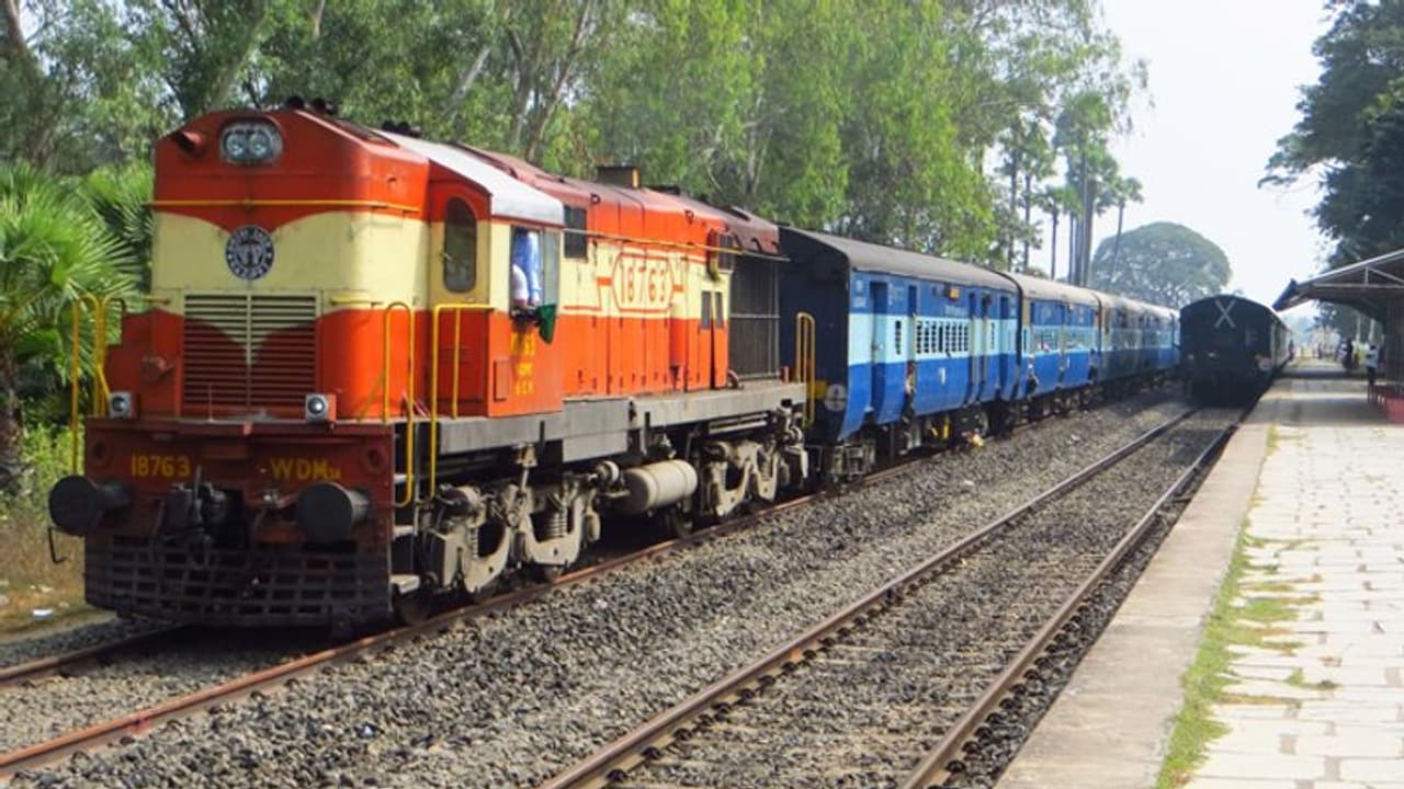 Cancel Trains List: 7 अक्टूबर को रद्द रहेंगी 115 ट्रेनें, सफर में निकलने से पहले चेक कर लें अपनी ट्रेन