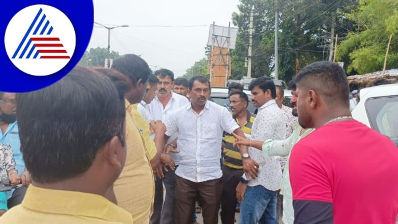 CPY vs HDK; ಚನ್ನಪಟ್ಟಣದಲ್ಲಿ ಮುಗಿಯದ ಗದ್ದಲ, ನಮಗೂ 50 ಕೋಟಿ ಕೊಡಿ ಎಂದ ಜೆಡಿಎಸ್ CPY vs HDK; ಚನ್ನಪಟ್ಟಣದಲ್ಲಿ ಮುಗಿಯದ ಗದ್ದಲ, ನಮಗೂ 50 ಕೋಟಿ ಕೊಡಿ ಎಂದ ಜೆಡಿಎಸ್