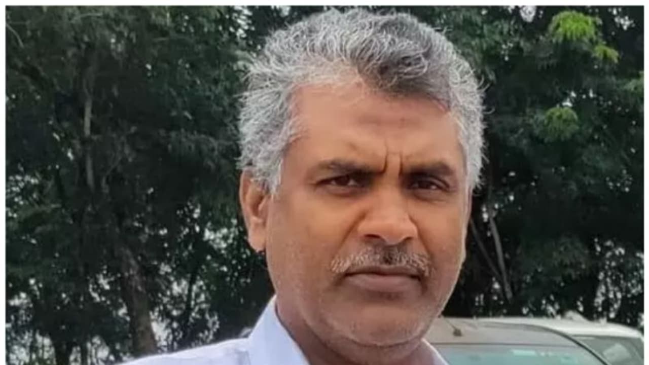 പ്രവാസി മലയാളി ഹൃദയാഘാതം മൂലം മരിച്ചു പ്രവാസി മലയാളി ഹൃദയാഘാതം മൂലം മരിച്ചു