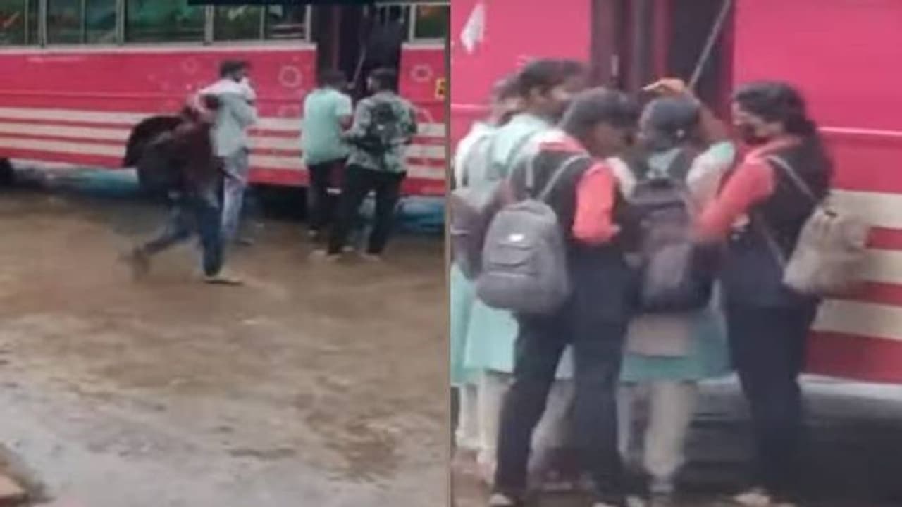 ഒന്ന് ബസിൽ കയറാന് ജീവനക്കാര് അനുവദിക്കണം, മഴയില് നനഞ്ഞൊലിച്ച് കുട്ടികള്; ബസ് 'പൊക്കി' പൊലീസ് ഒന്ന് ബസിൽ കയറാന് ജീവനക്കാര് അനുവദിക്കണം, മഴയില് നനഞ്ഞൊലിച്ച് കുട്ടികള്; ബസ് 'പൊക്കി' പൊലീസ്