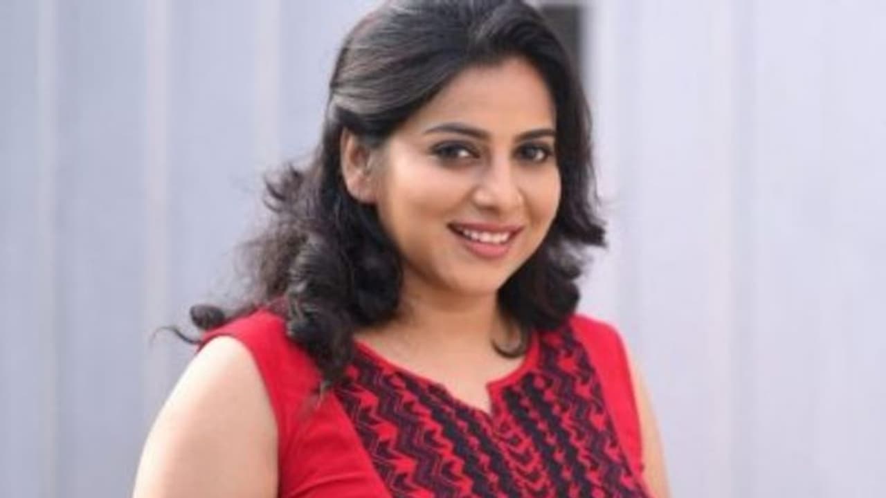 'മോശമായി പ്രതികരിച്ചത് ഫോണില് പകര്ത്തി, ഡിലീറ്റ് ചെയ്യാതെ പുറത്തുവിടില്ലെന്ന് പറഞ്ഞു'; അന്ന രാജന് പറയുന്നു 'മോശമായി പ്രതികരിച്ചത് ഫോണില് പകര്ത്തി, ഡിലീറ്റ് ചെയ്യാതെ പുറത്തുവിടില്ലെന്ന് പറഞ്ഞു'; അന്ന രാജന് പറയുന്നു