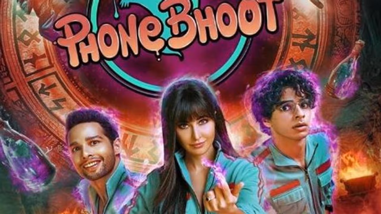 Phone Bhoot का इस दिन आएगा ट्रेलर, पहली बार इन 2 हीरो संग नजर आएंगी कैटरीना कैफ, जानें क्या है रोल Phone Bhoot का इस दिन आएगा ट्रेलर, पहली बार इन 2 हीरो संग नजर आएंगी कैटरीना कैफ, जानें क्या है रोल