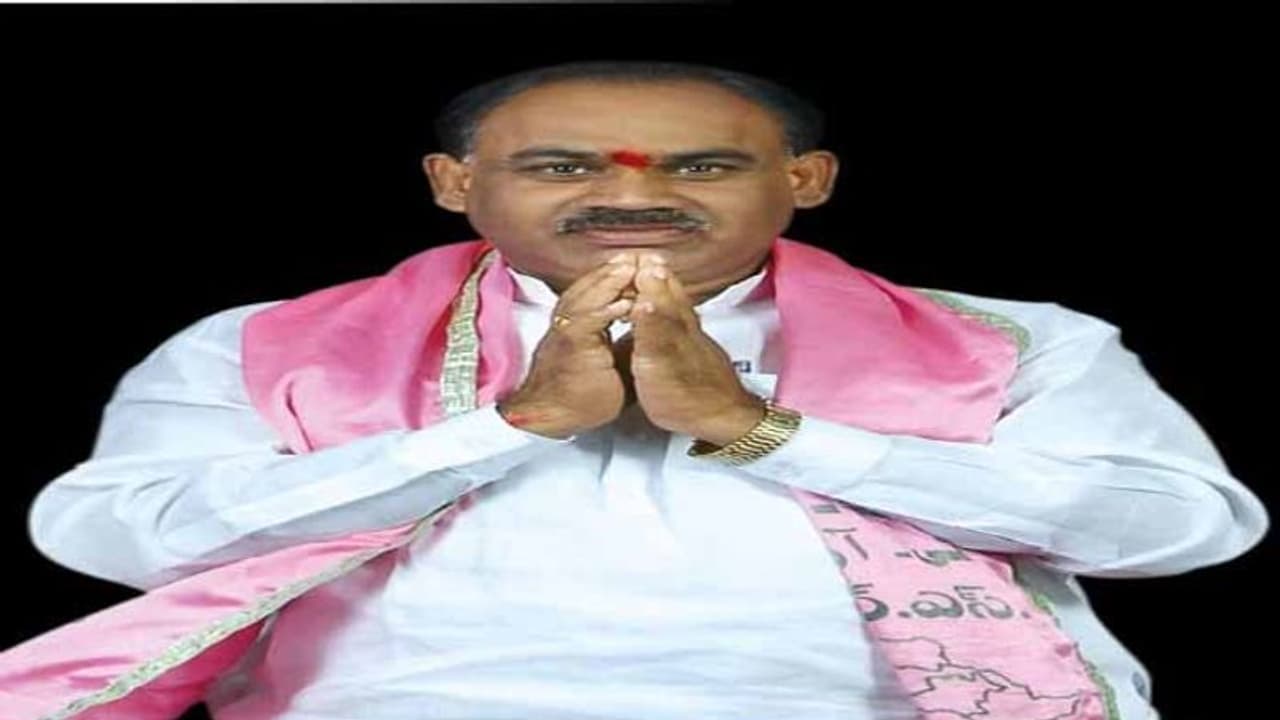 మునుగోడు ఉపఎన్నిక : కేసీఆర్‌తో కూసుకుంట్ల ప్రభాకర్ రెడ్డి భేటీ