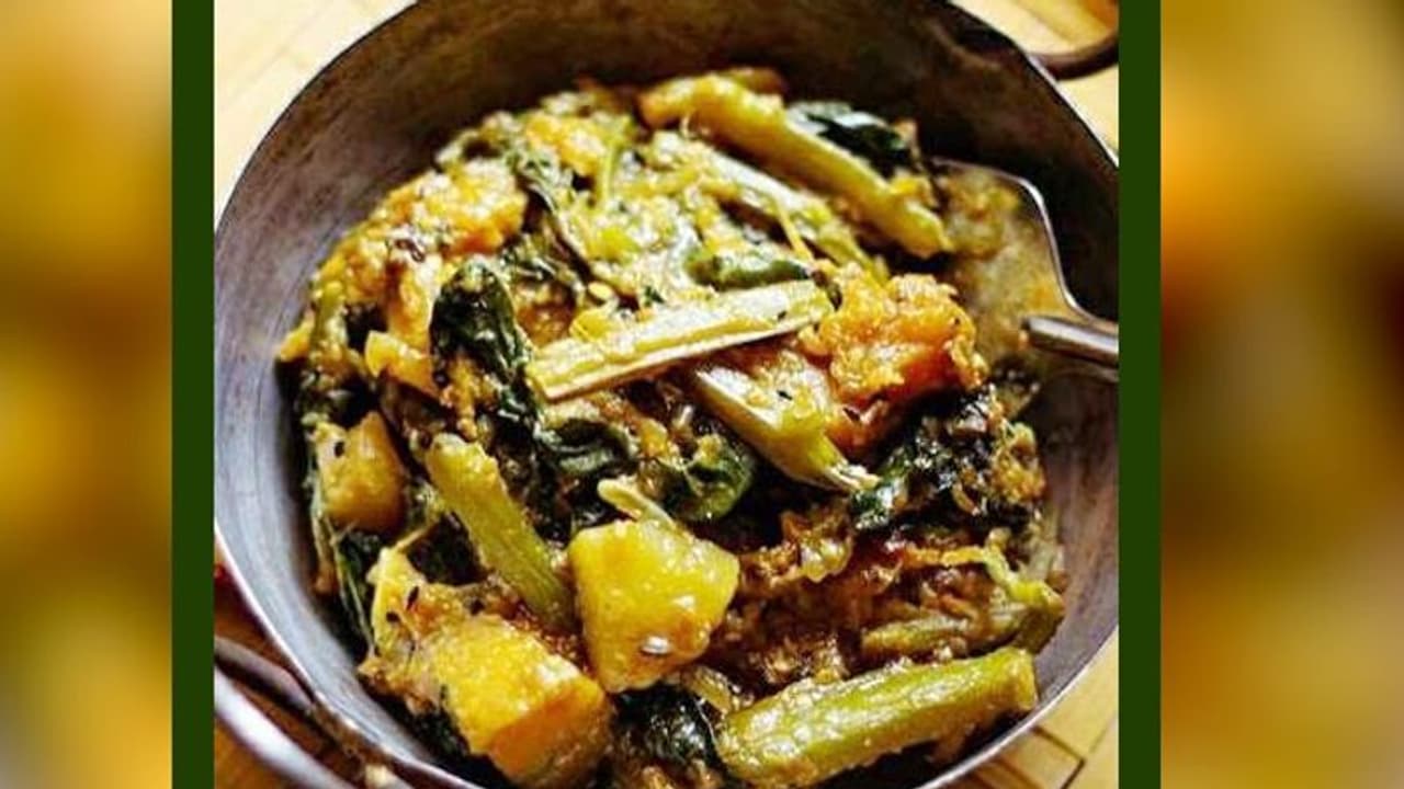 লক্ষ্মী পুজোর ভোগে বানাতে পারেন নিরামিষ লাবড়া, রইল সহজ রেসিপির হদিশ লক্ষ্মী পুজোর ভোগে বানাতে পারেন নিরামিষ লাবড়া, রইল সহজ রেসিপির হদিশ