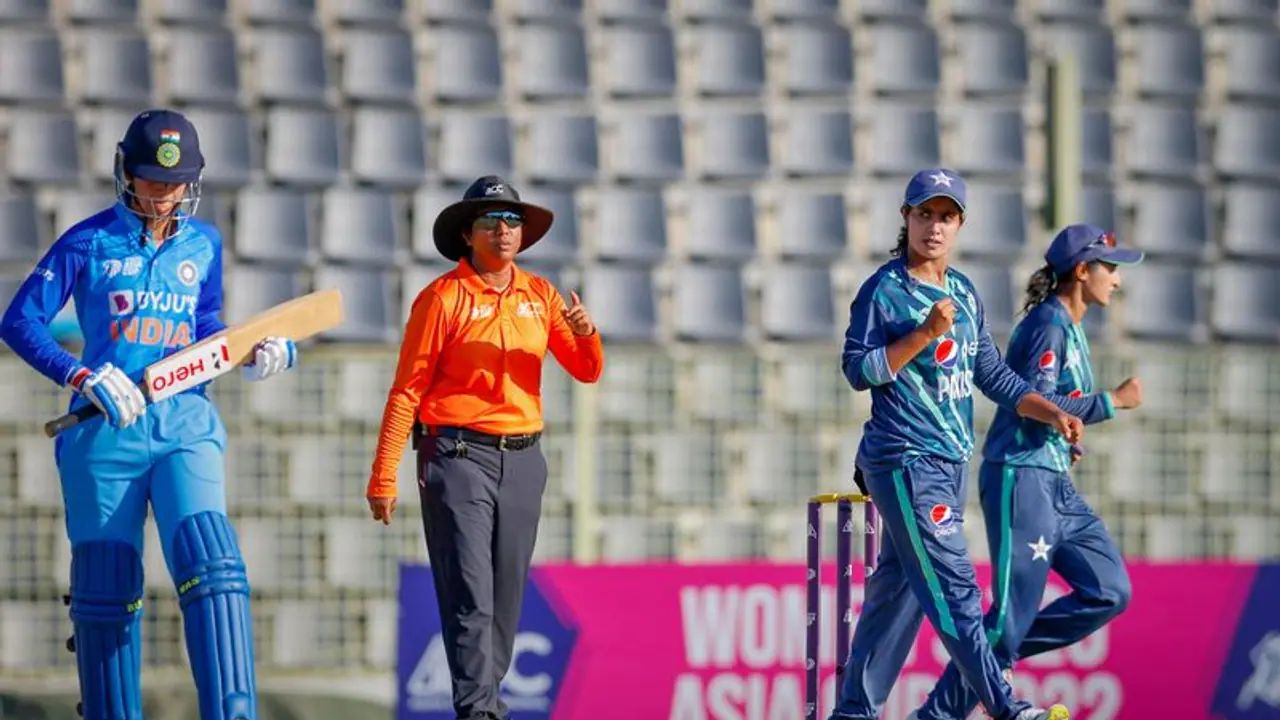 Women's Asia Cup 2022: India's Harmanpreet Kaur blames batting experiment for loss against Pakistan Women's Asia Cup 2022: India's Harmanpreet Kaur blames batting experiment for loss against Pakistan