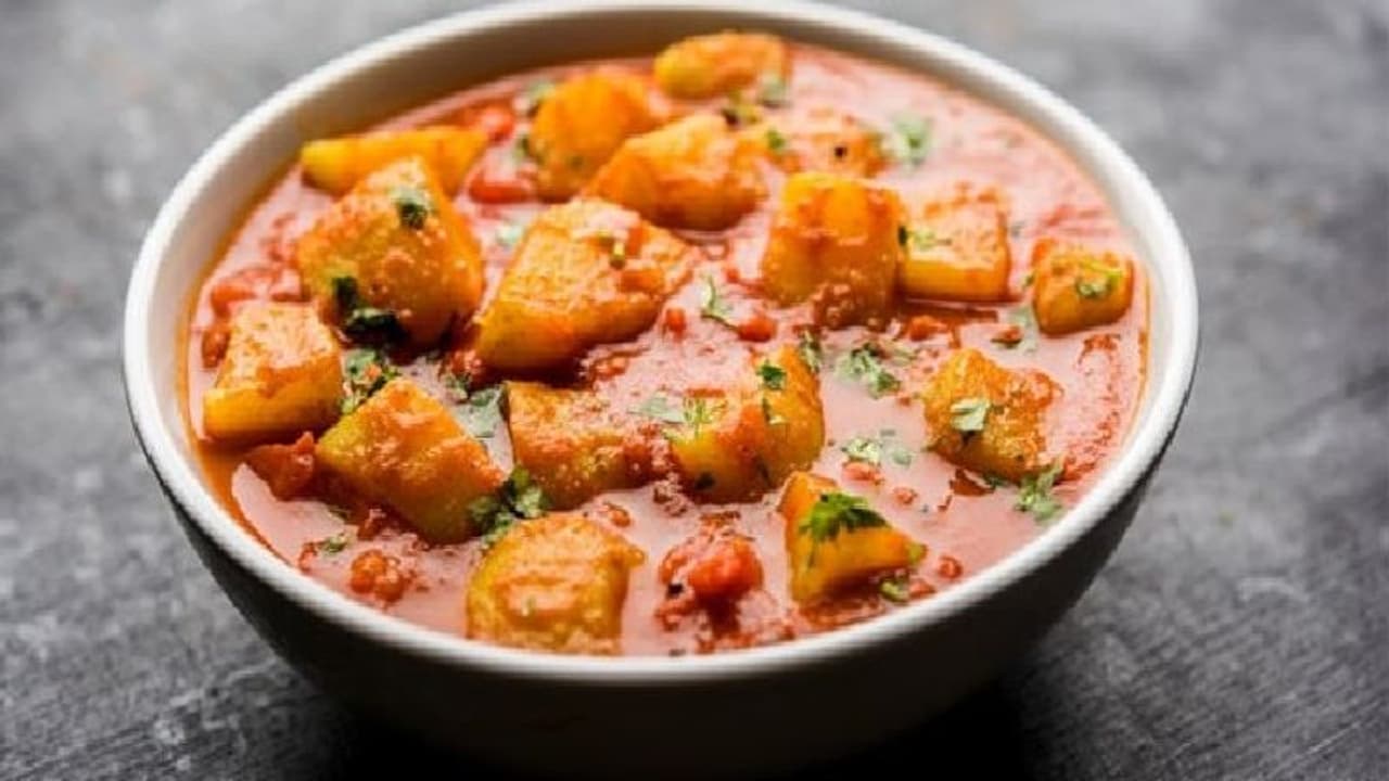 ബ്രേക്ക്ഫാസ്റ്റിനും ലഞ്ചിനും ഒപ്പം ഒരുപോലെ കഴിക്കാവുന്ന കിടിലനൊരു കറി